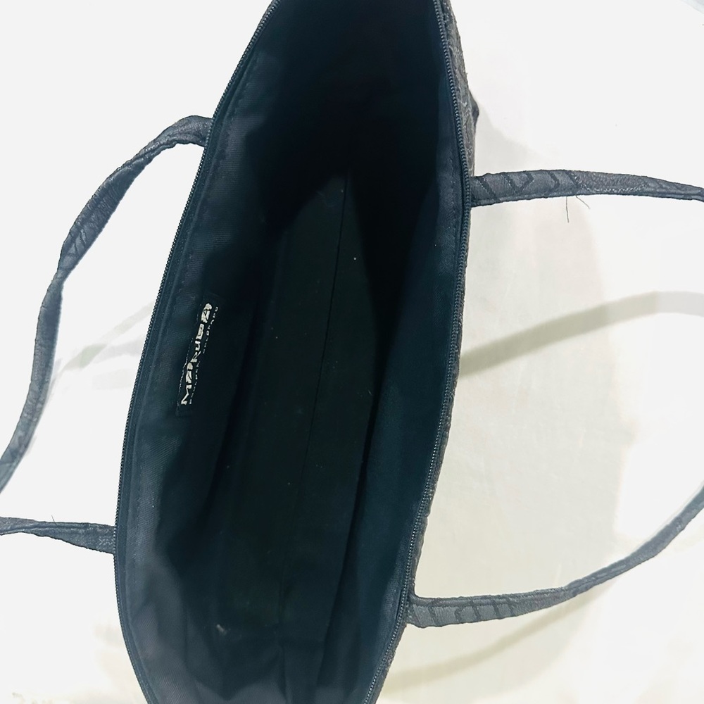 Maruca Boulder Colorado Black Tapestry Shoulder Bag 🖤✨ - Picture 10 of 10